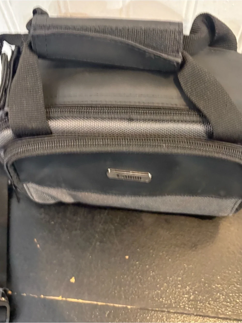 Canon Camera Bag SC-A80 Soft Carrying Case with Adjustable Strap Black NICE!